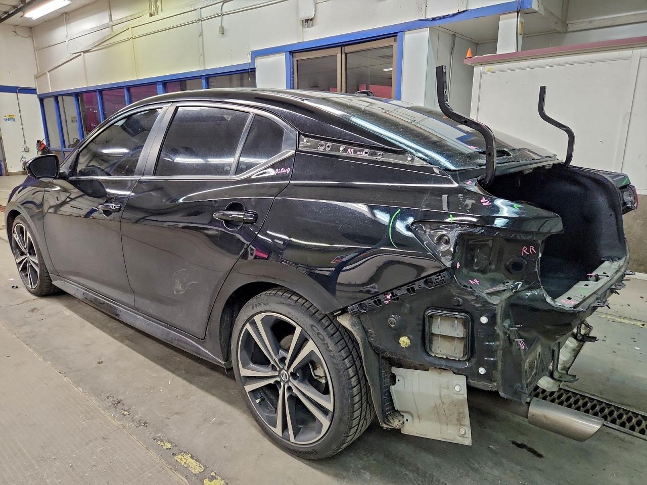 2022 NISSAN SENTRA SR photo 2