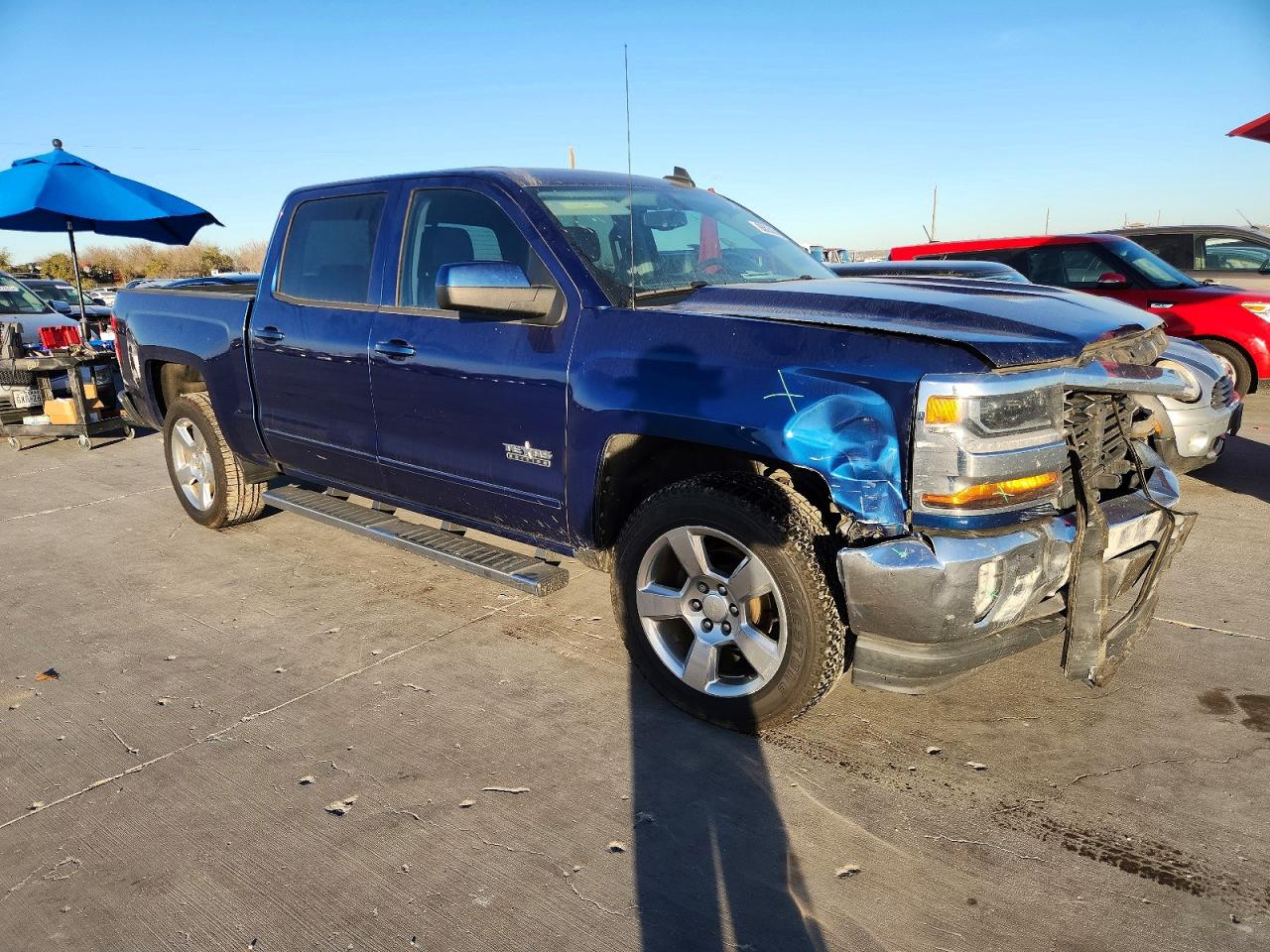 2017 CHEVROLET SILVERADO C1500 LT photo 4
