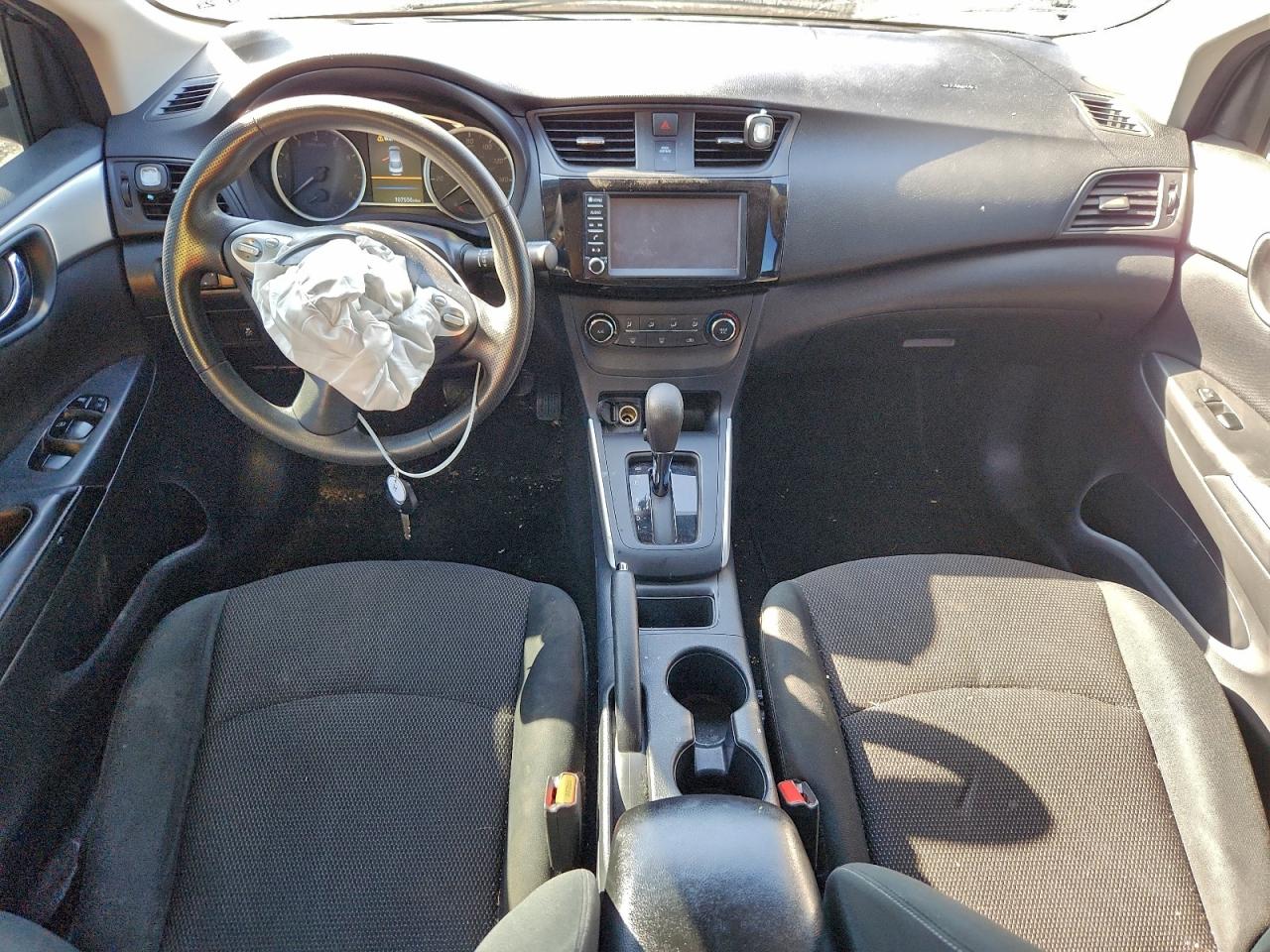 2019 NISSAN SENTRA S photo 8