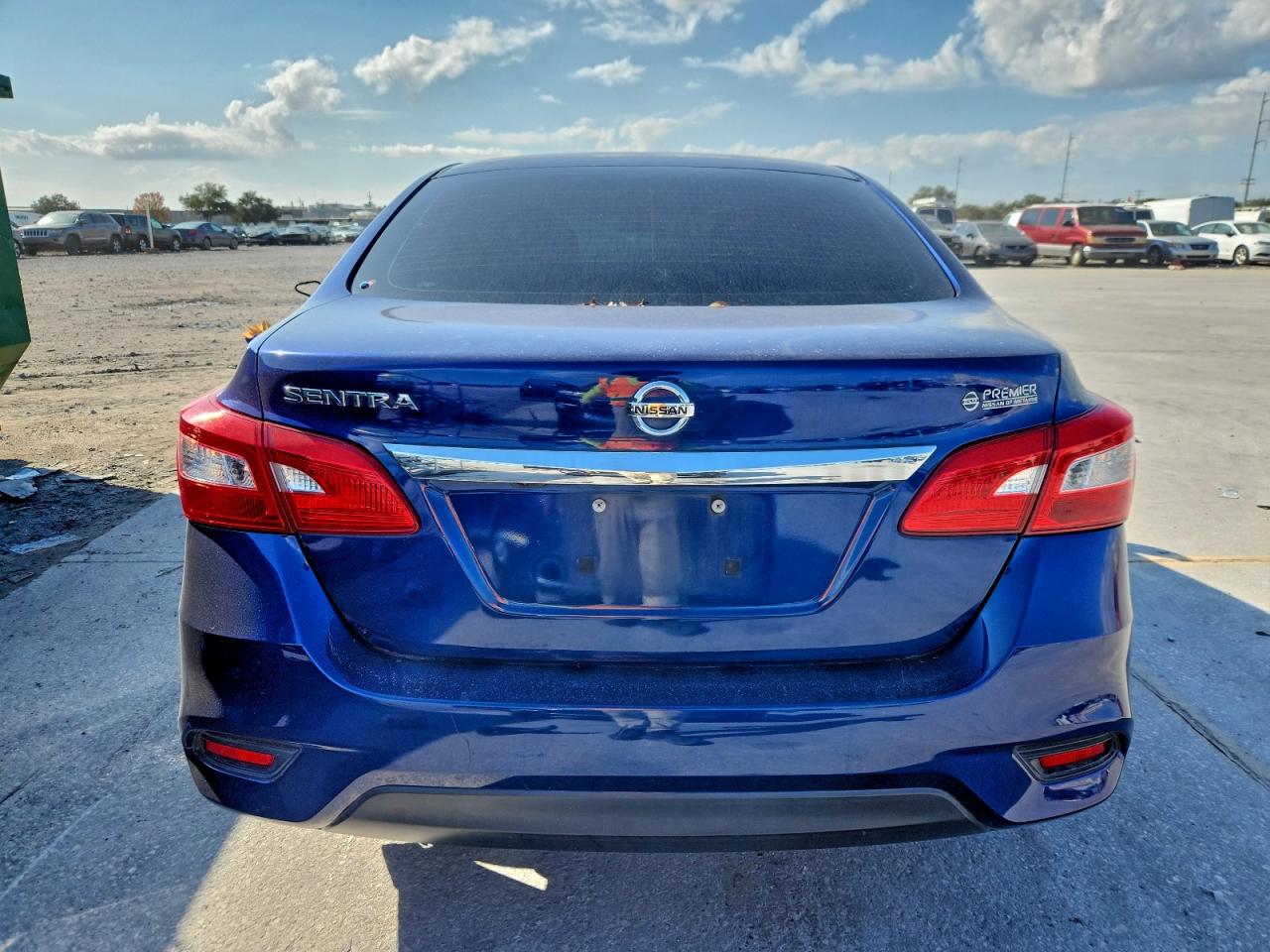 2019 NISSAN SENTRA S photo 6