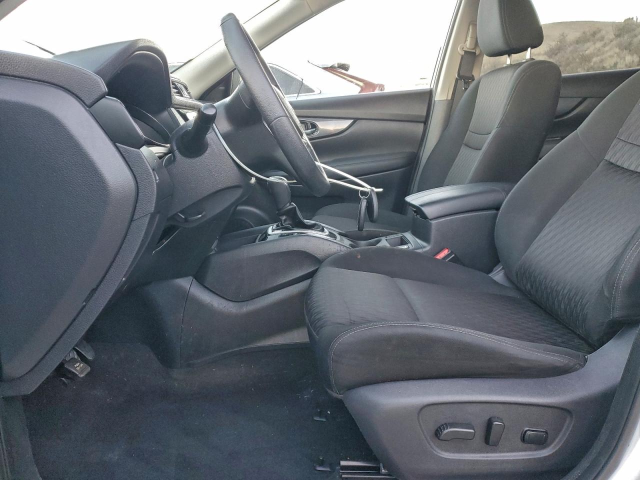 2020 NISSAN ROGUE S photo 7