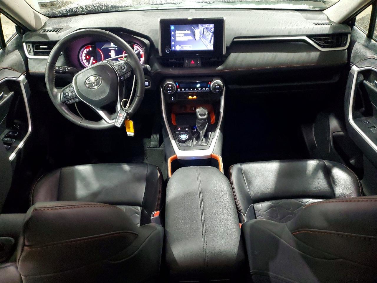 2024 TOYOTA RAV4 ADVENTURE photo 8