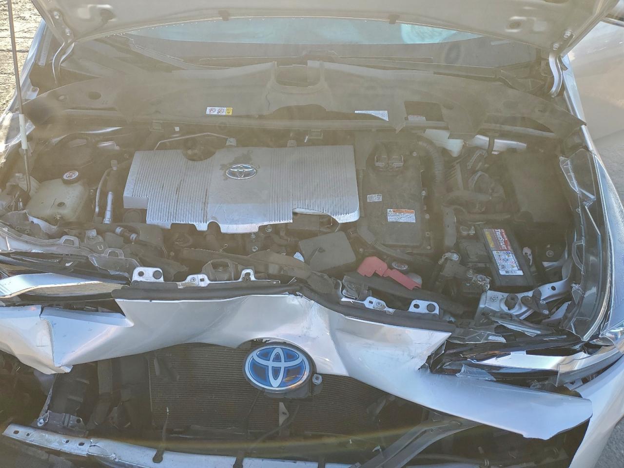 2019 TOYOTA PRIUS photo 11