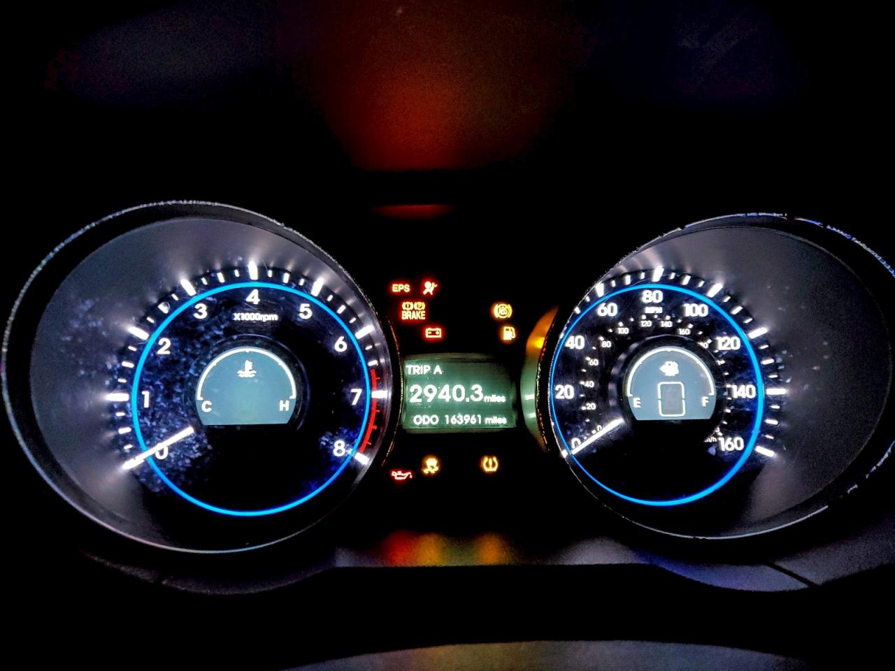 2011 HYUNDAI SONATA SE photo 9
