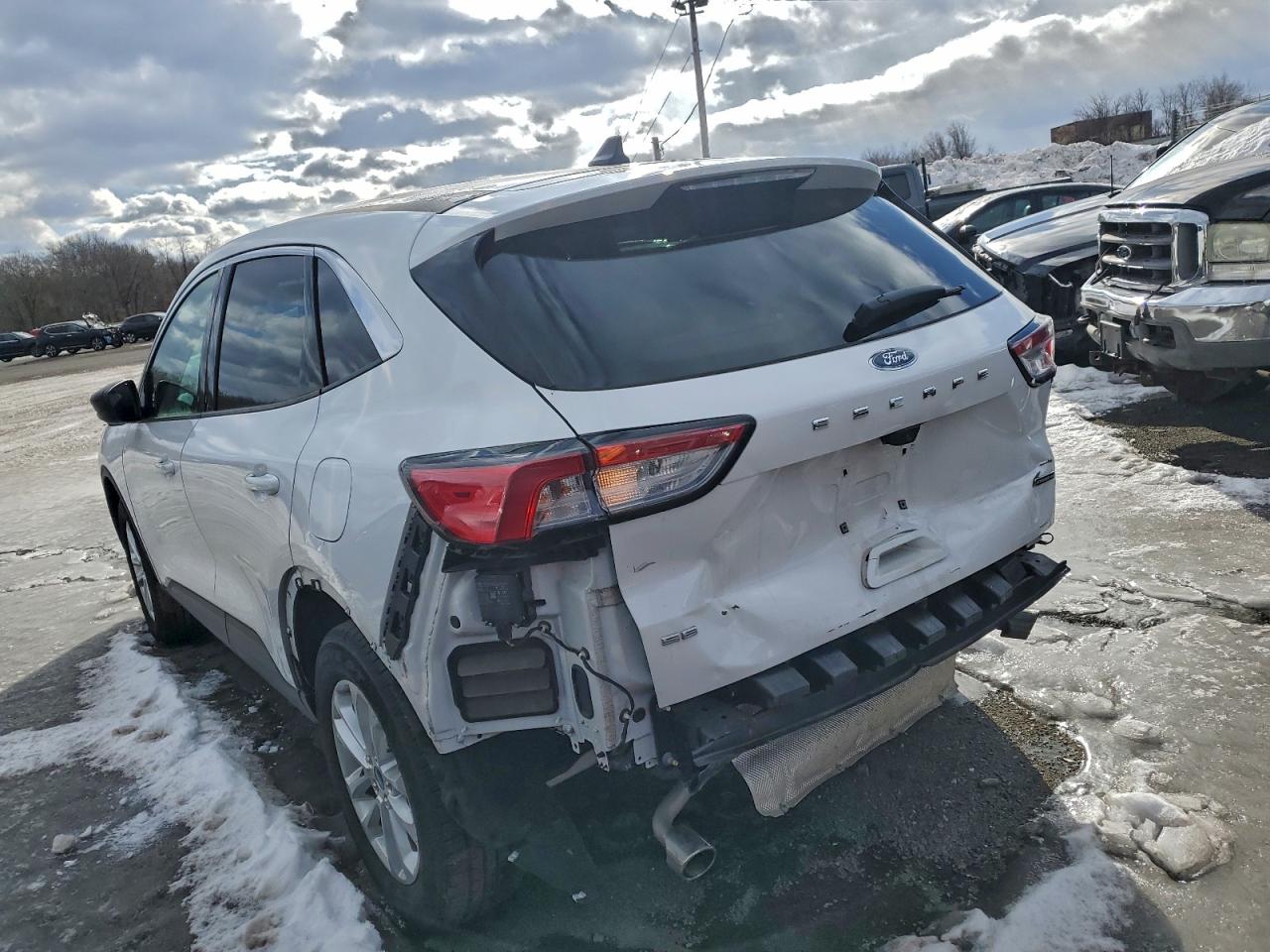 2022 FORD ESCAPE SE photo 2