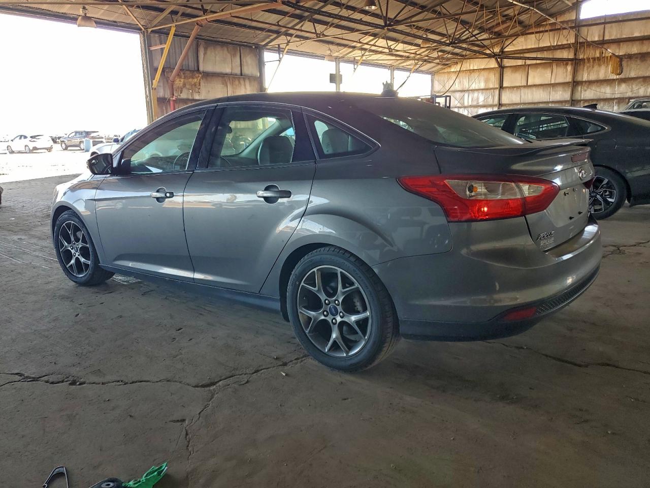 2013 FORD FOCUS SE photo 2