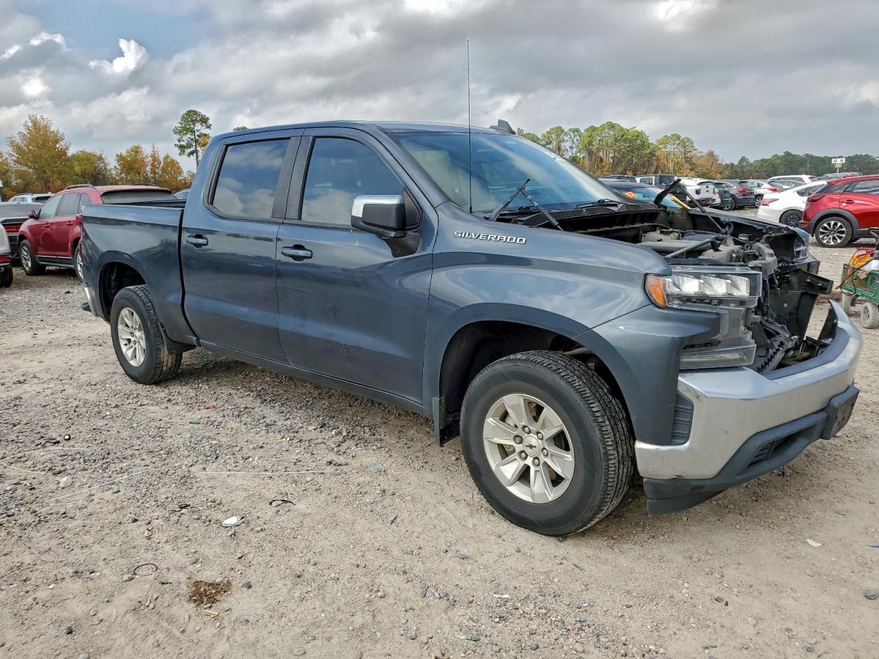 2021 CHEVROLET SILVERADO C1500 LT photo 4