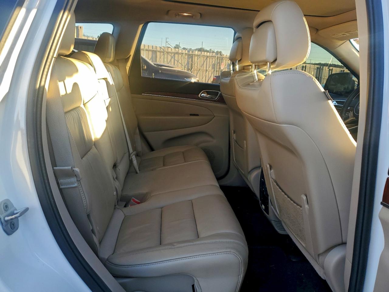 2012 JEEP GRAND CHEROKEE LIMITED photo 11