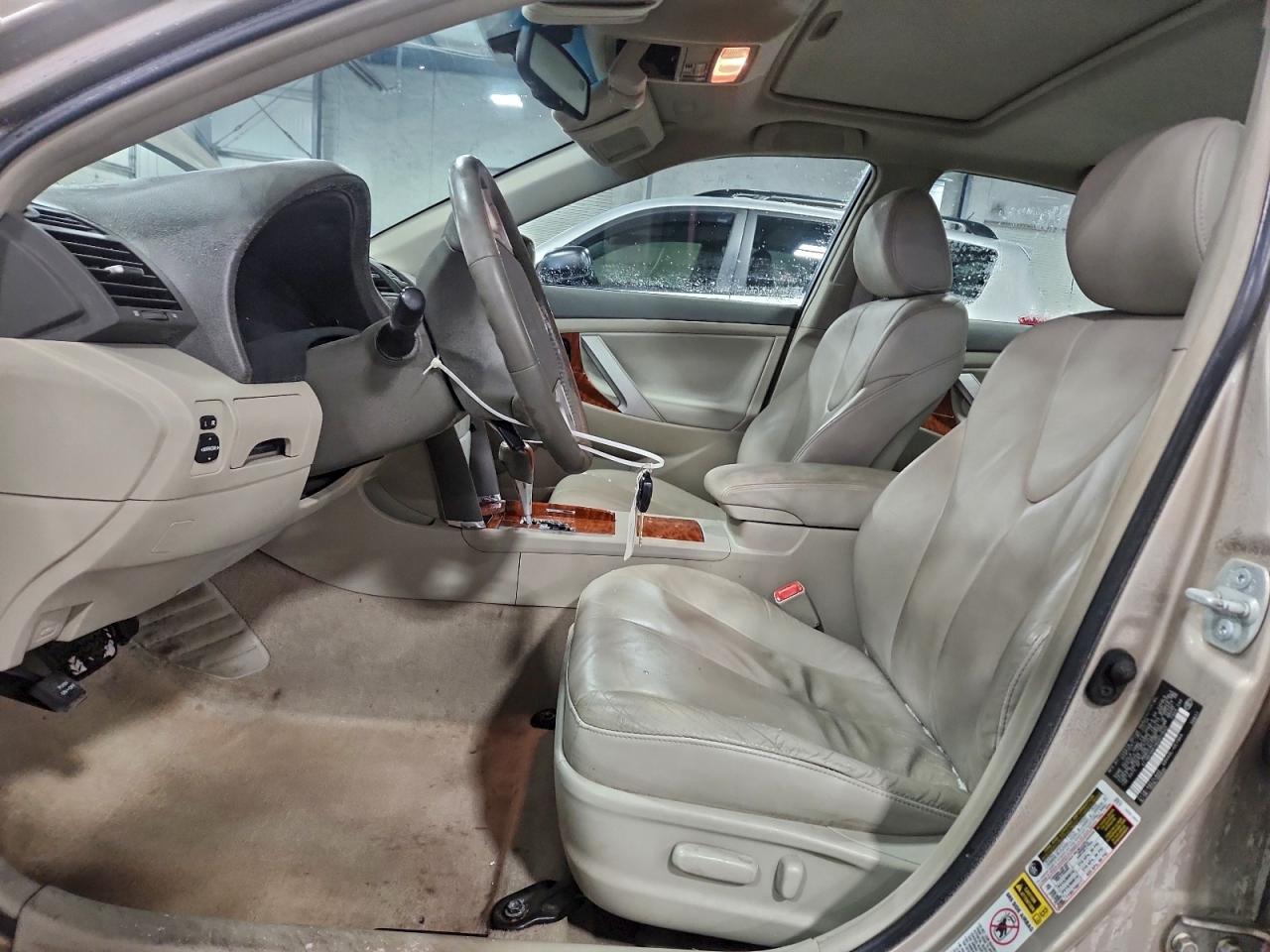 2009 TOYOTA CAMRY SE photo 7