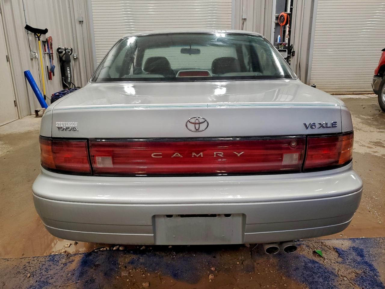 1994 TOYOTA CAMRY XLE photo 6