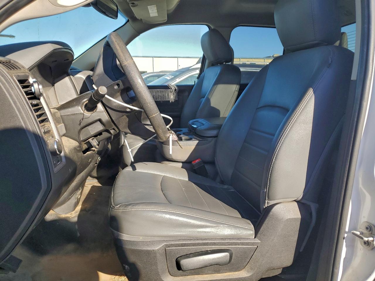 2019 RAM 1500 CLASSIC TRADESMAN photo 7