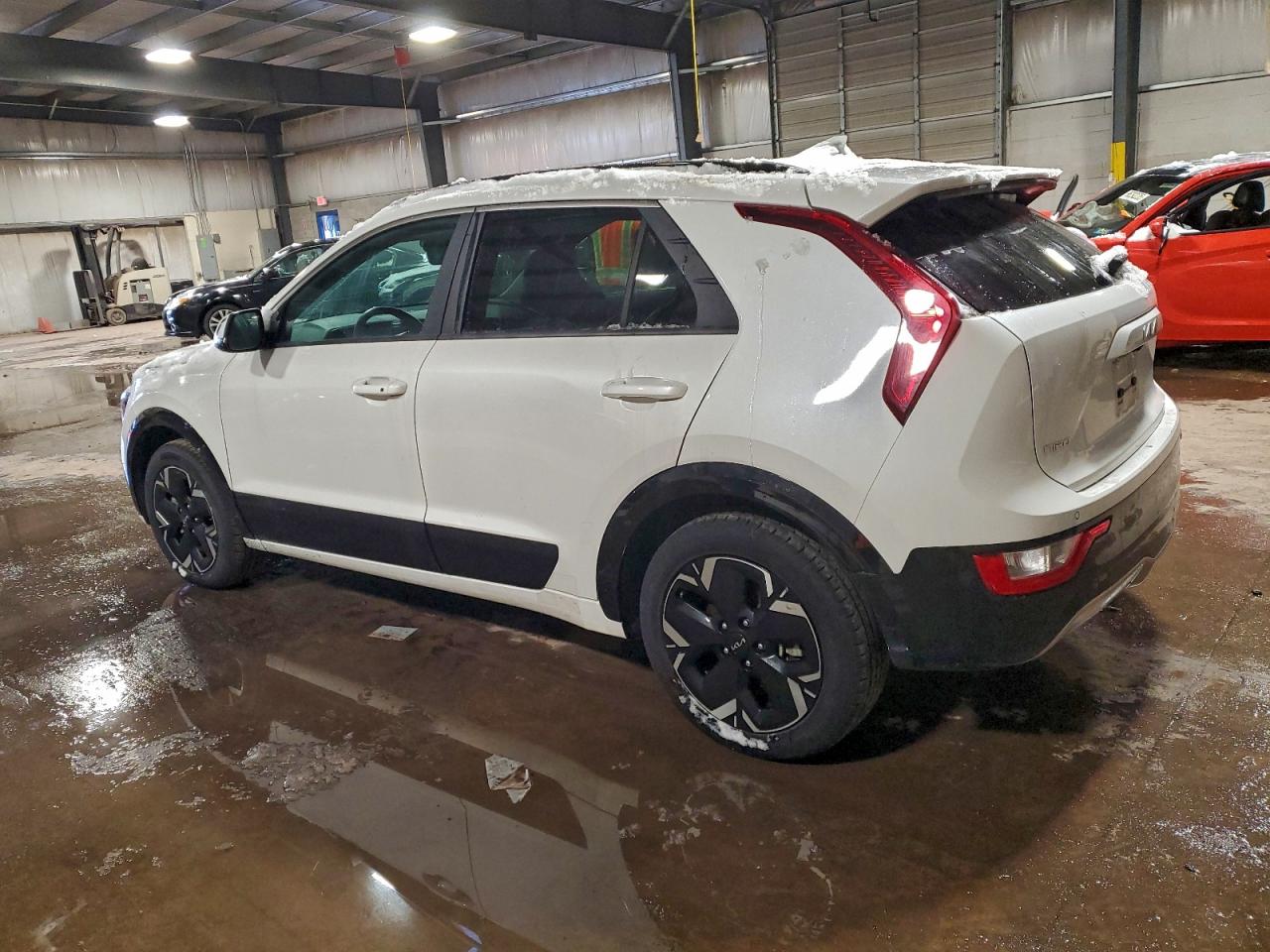 2023 KIA NIRO WIND photo 2