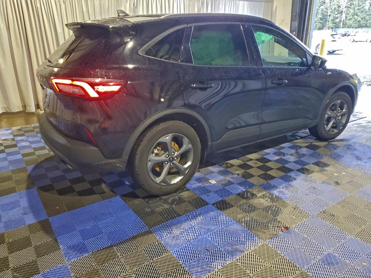2025 FORD ESCAPE ST LINE photo 3