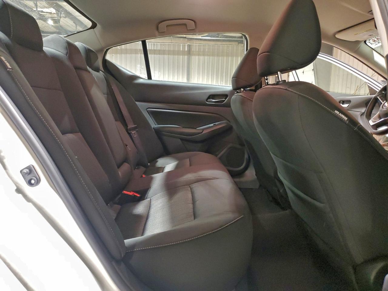 2025 NISSAN ALTIMA SV photo 10