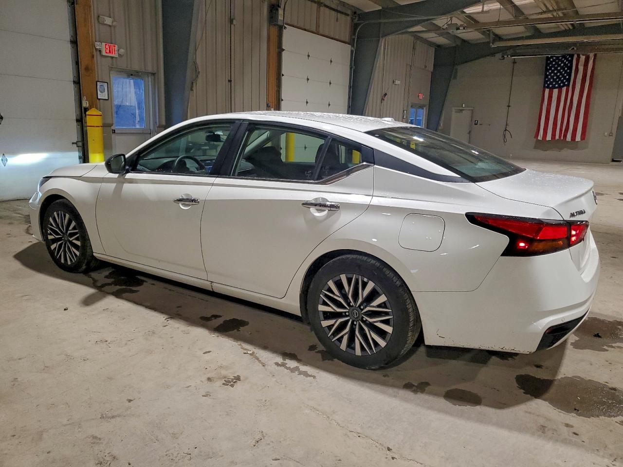 2025 NISSAN ALTIMA SV photo 2