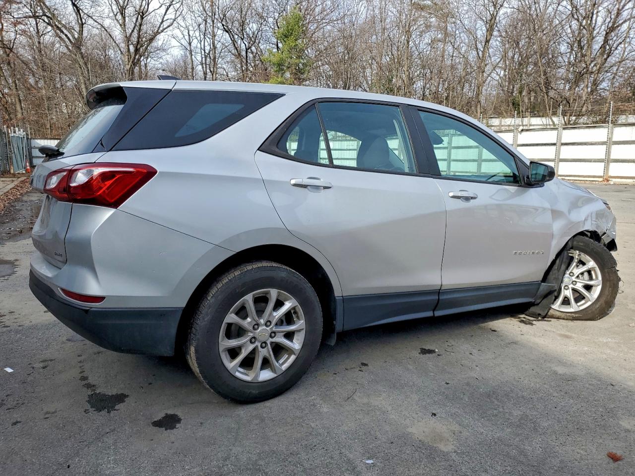 2020 CHEVROLET EQUINOX LS photo 3