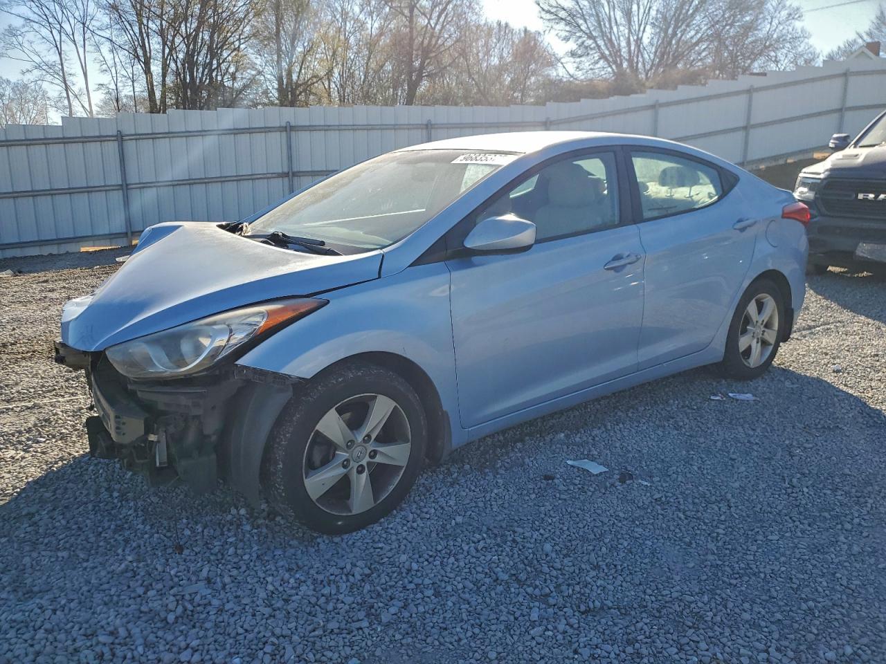2013 HYUNDAI ELANTRA