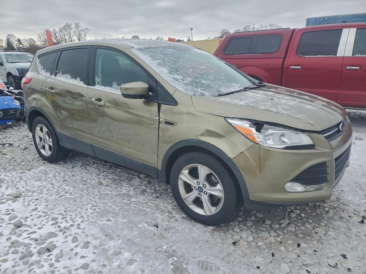2013 FORD ESCAPE SE photo 4