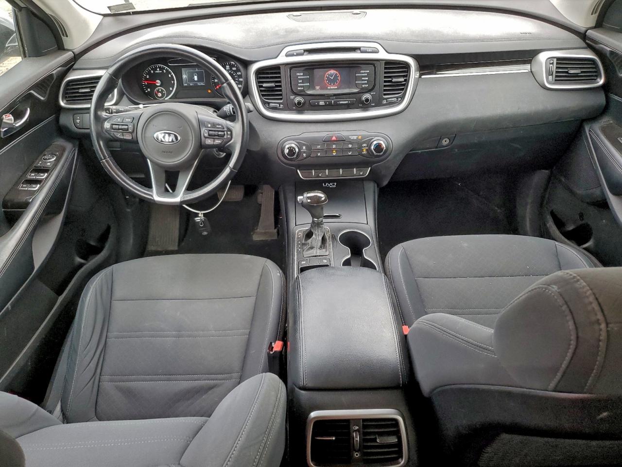 2016 KIA SORENTO LX photo 8