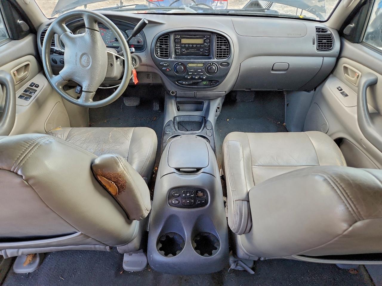 2002 TOYOTA SEQUOIA SR5 photo 8