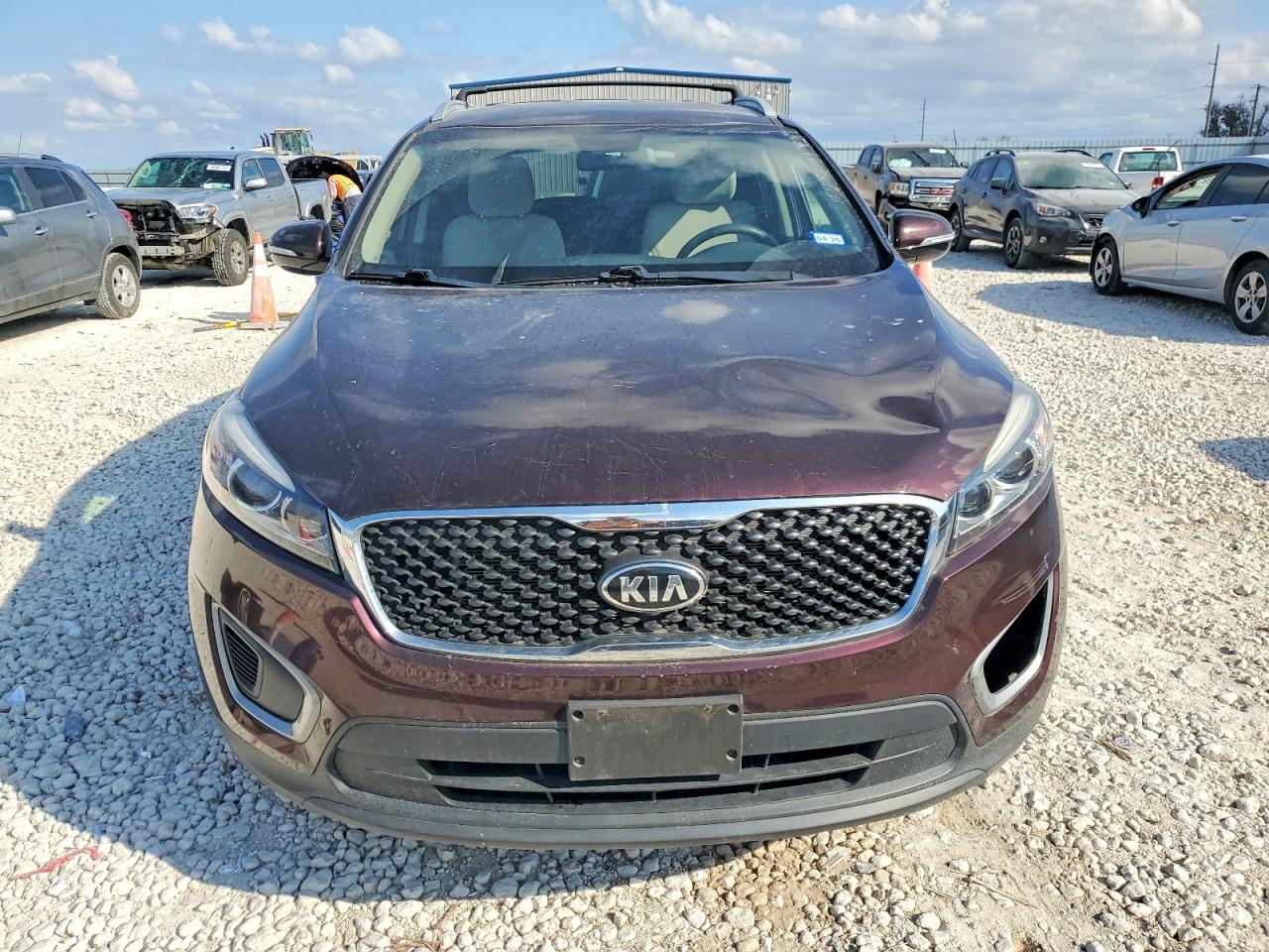 2016 KIA SORENTO LX photo 5
