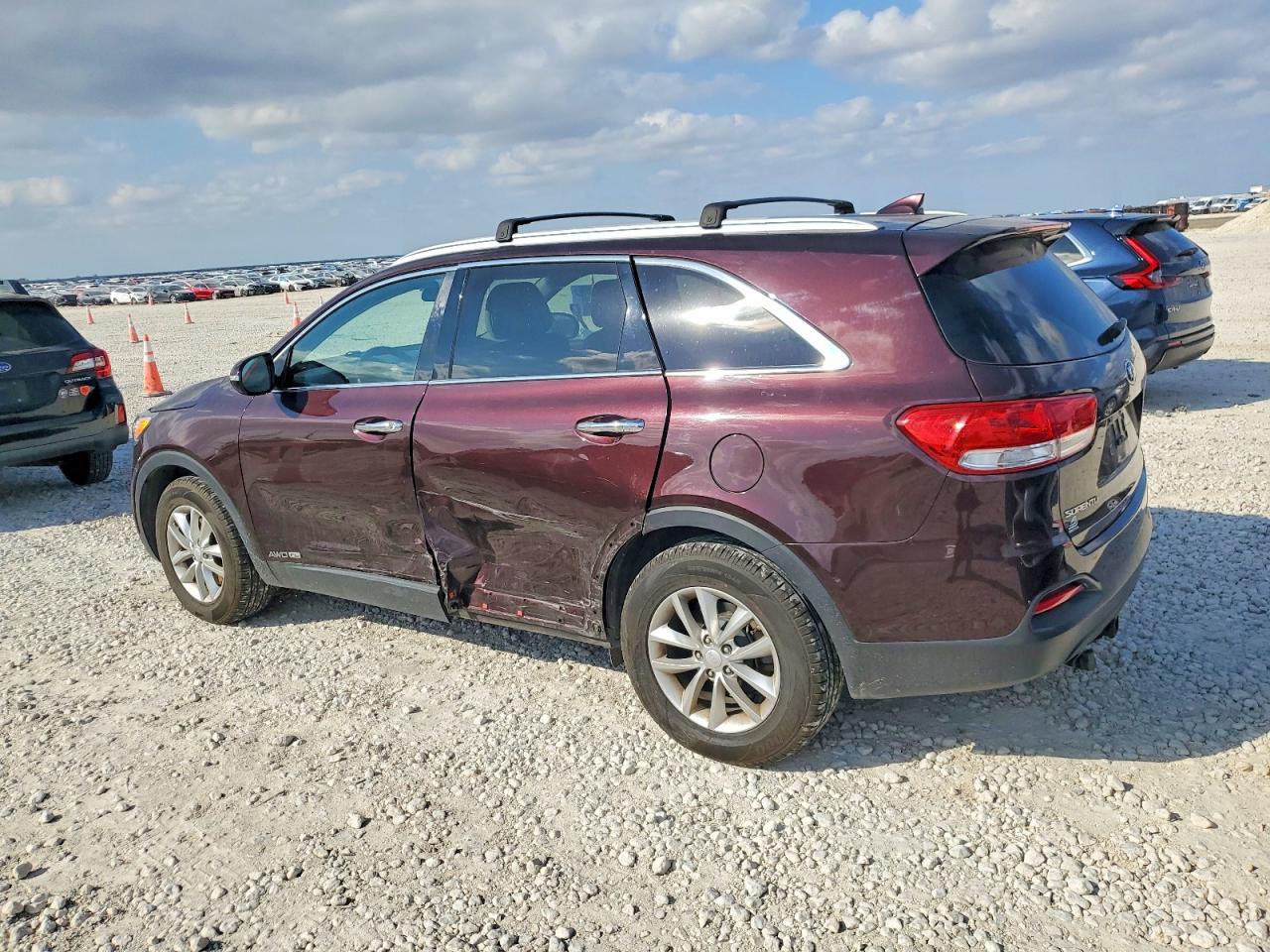 2016 KIA SORENTO LX photo 2