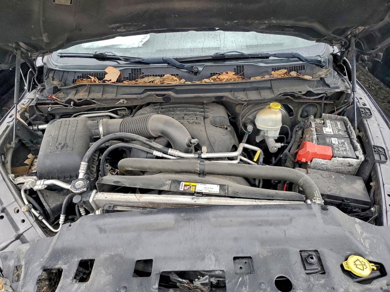 2014 RAM 1500 SLT photo 11