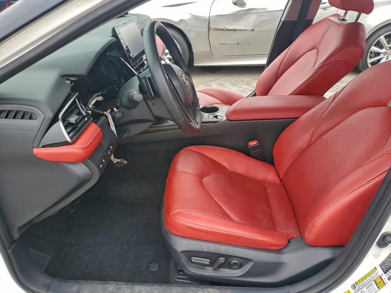 2024 TOYOTA CAMRY XSE photo 7