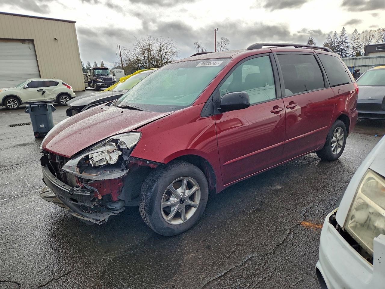 2009 TOYOTA SIENNA