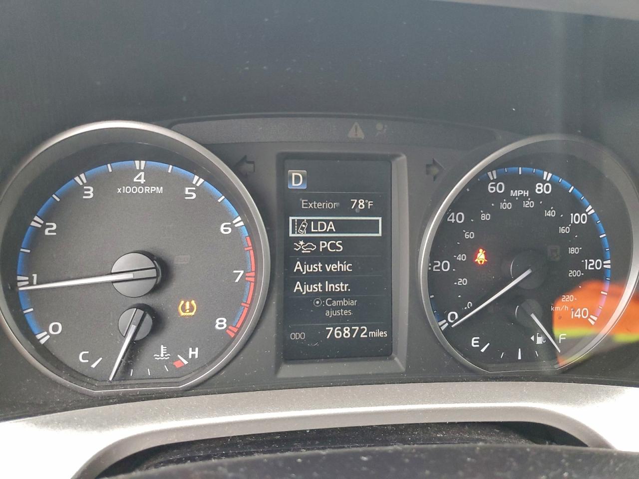 2017 TOYOTA RAV4 LE photo 9