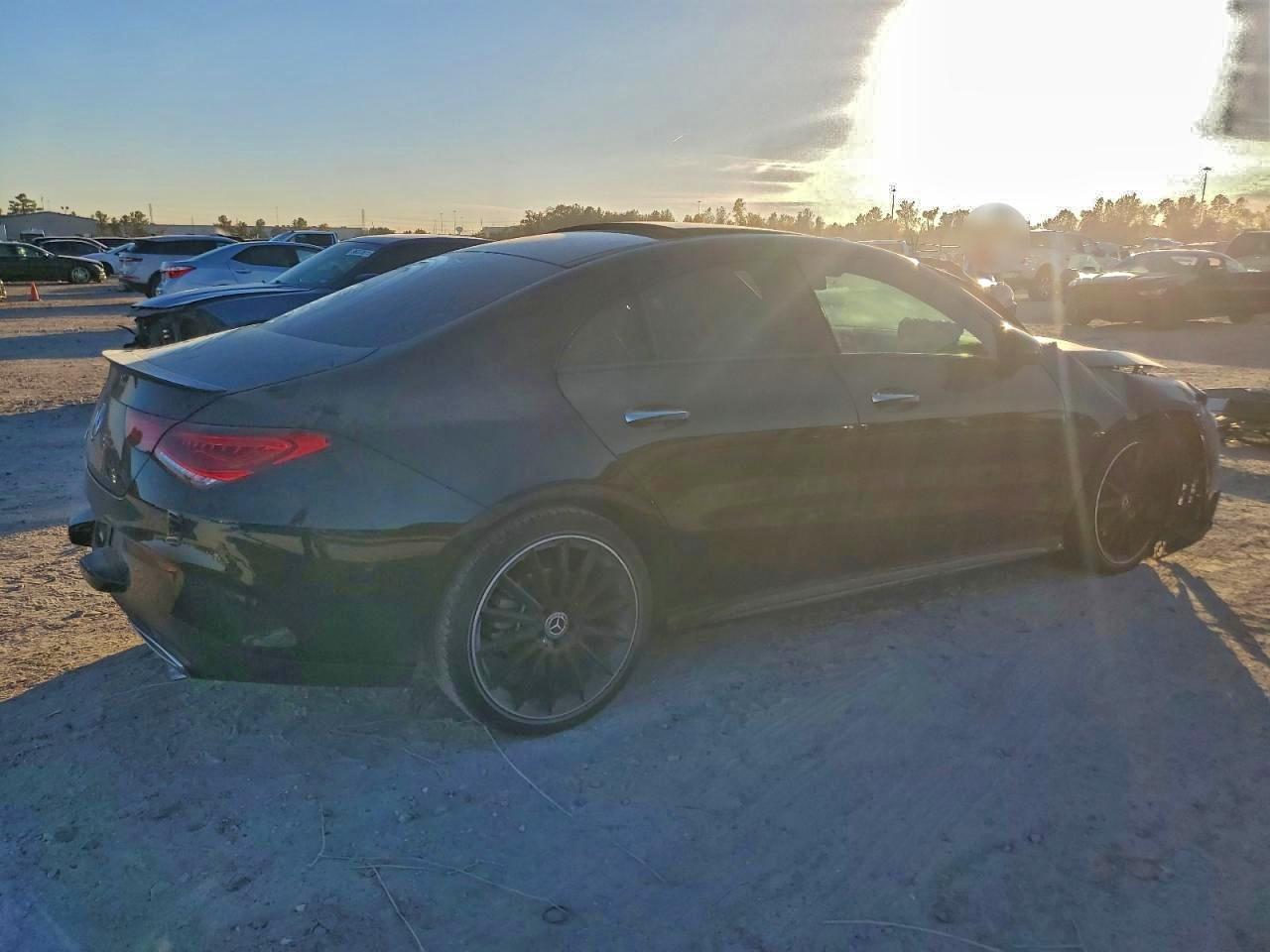 2023 MERCEDES-BENZ CLA 250 photo 3