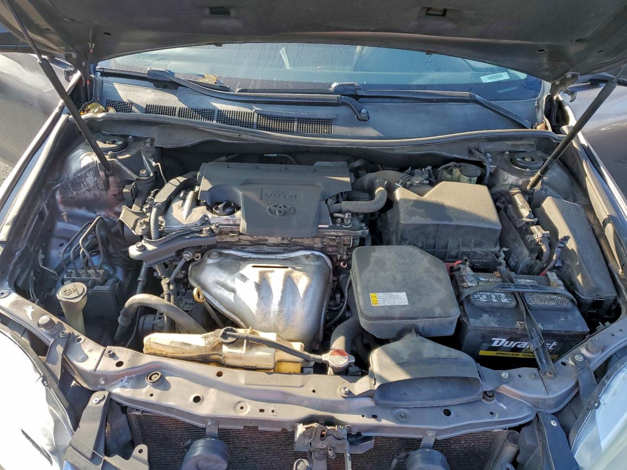 2016 TOYOTA CAMRY LE photo 11