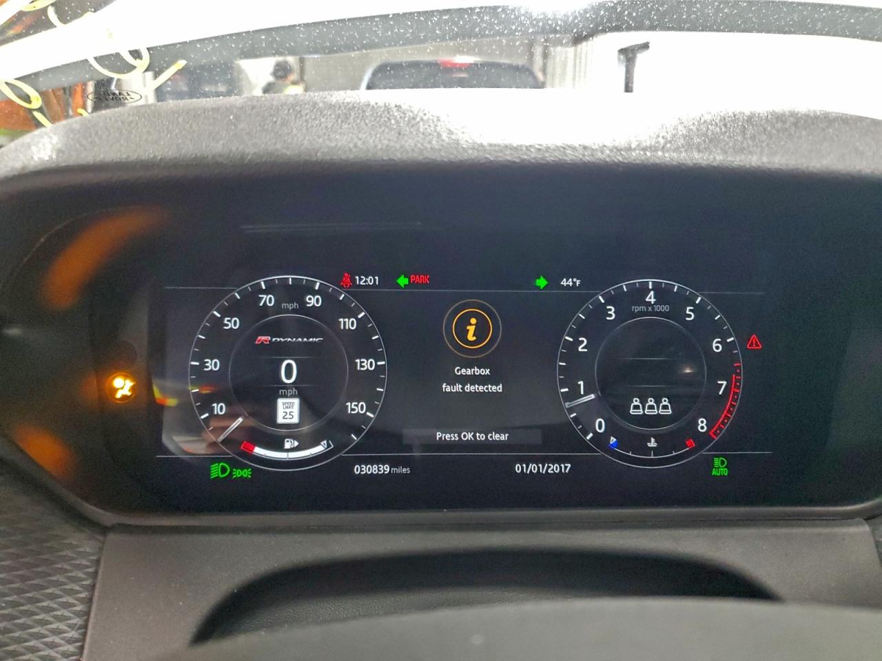 2020 LAND ROVER RANGE ROVER VELAR R-DYNAMIC S photo 9
