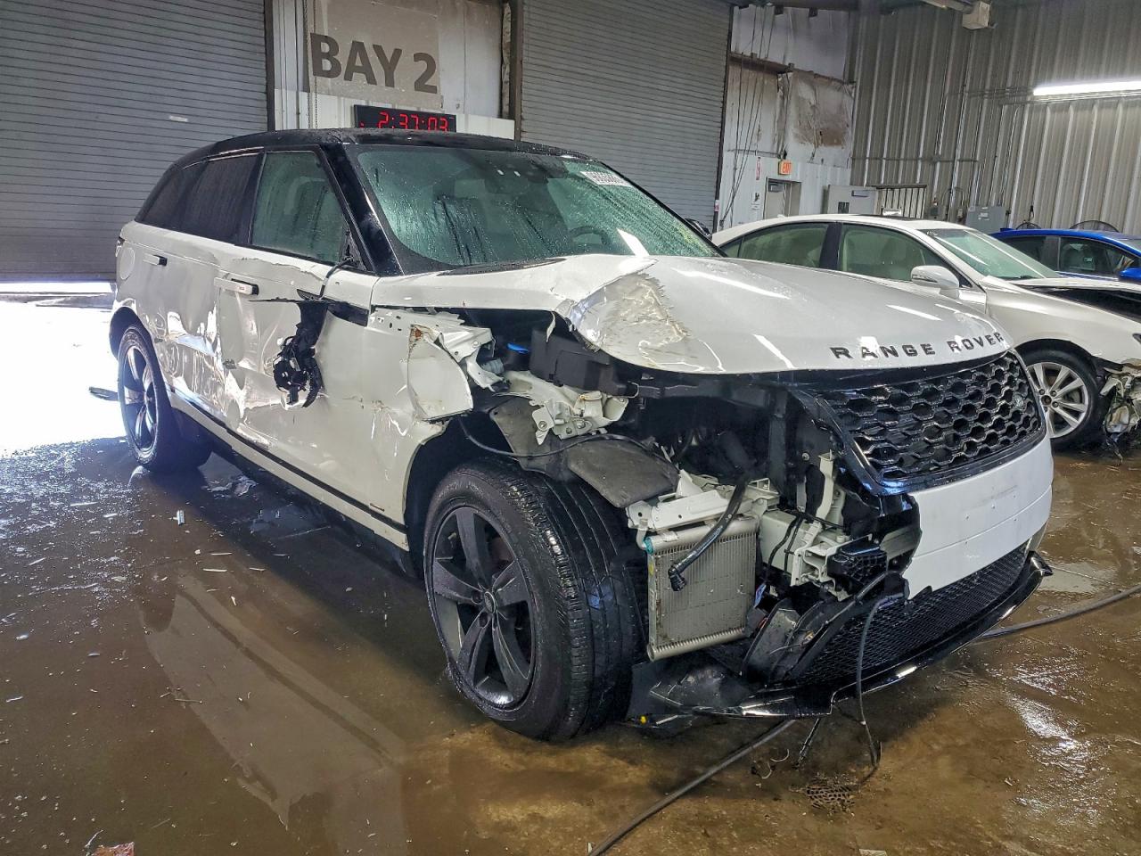 2020 LAND ROVER RANGE ROVER VELAR R-DYNAMIC S photo 4