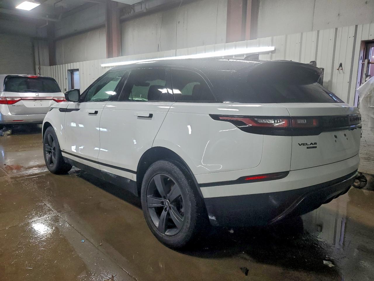 2020 LAND ROVER RANGE ROVER VELAR R-DYNAMIC S photo 2