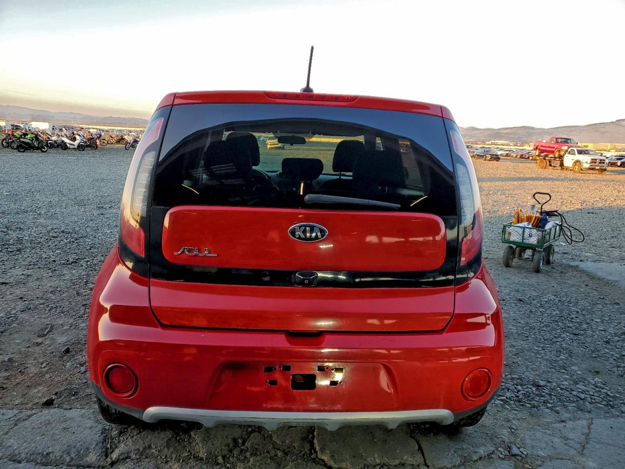 2017 KIA SOUL + photo 6