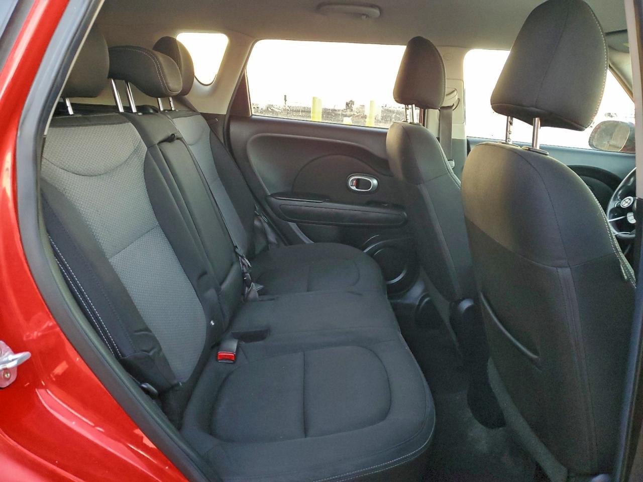 2017 KIA SOUL + photo 10