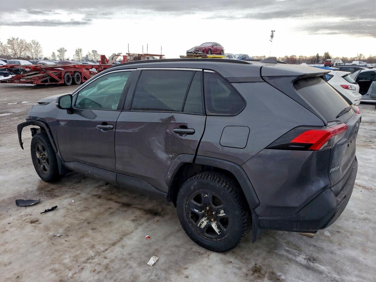 2019 TOYOTA RAV4 XLE photo 2