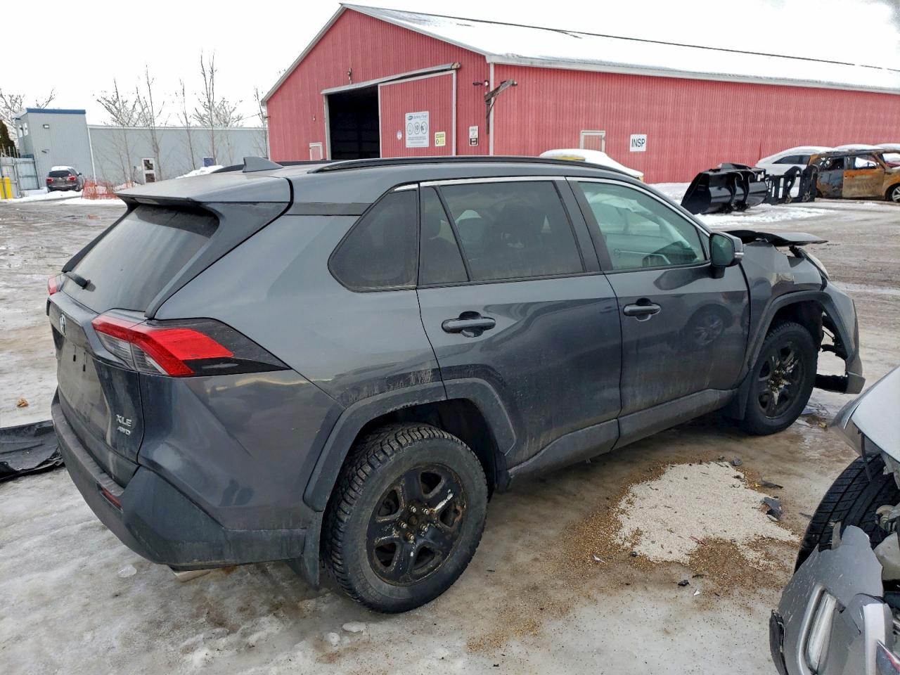 2019 TOYOTA RAV4 XLE photo 3