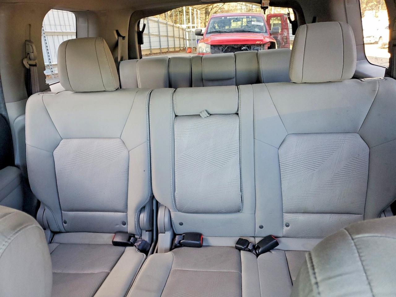 2013 HONDA PILOT LX photo 10