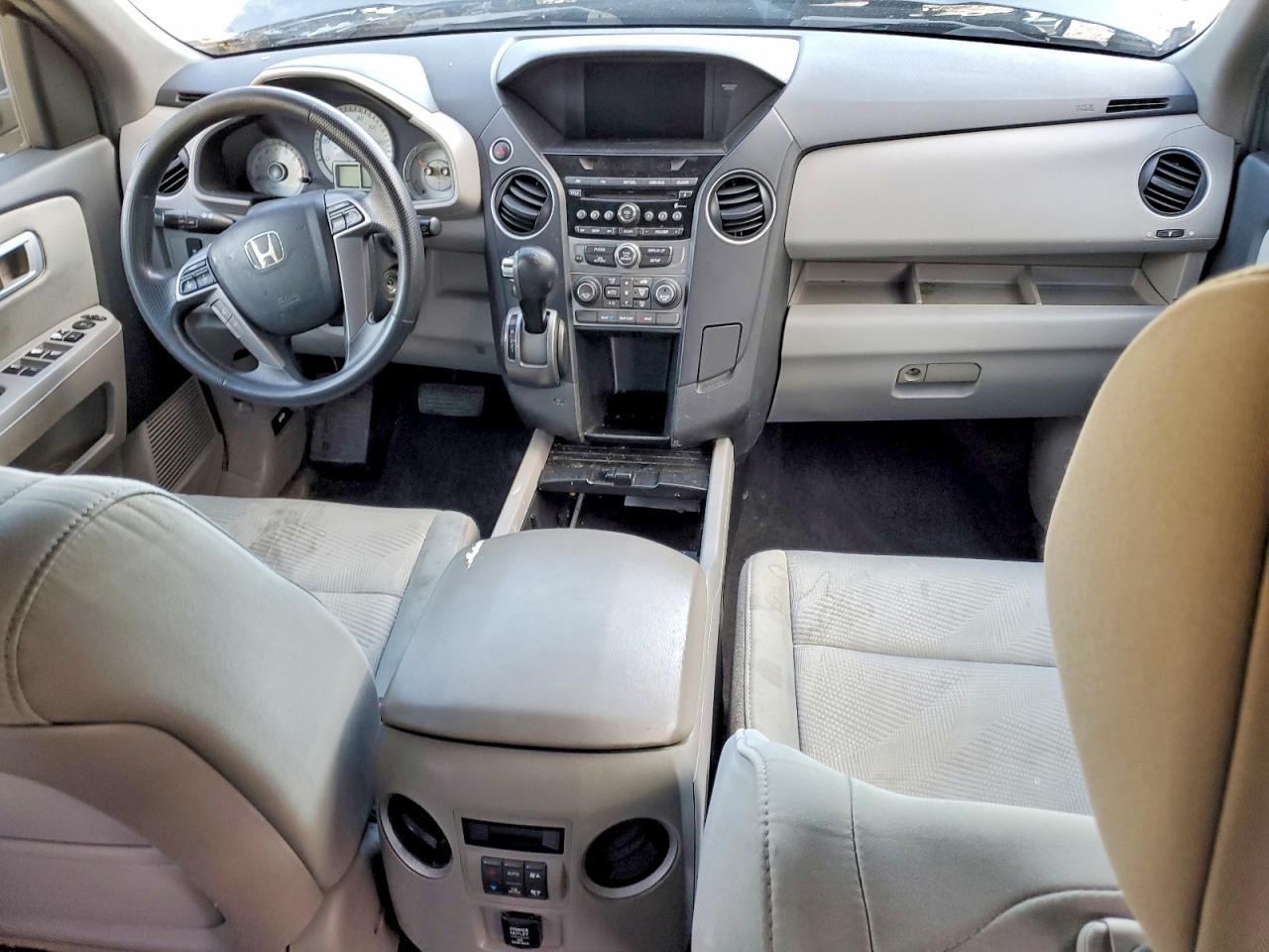 2013 HONDA PILOT LX photo 8