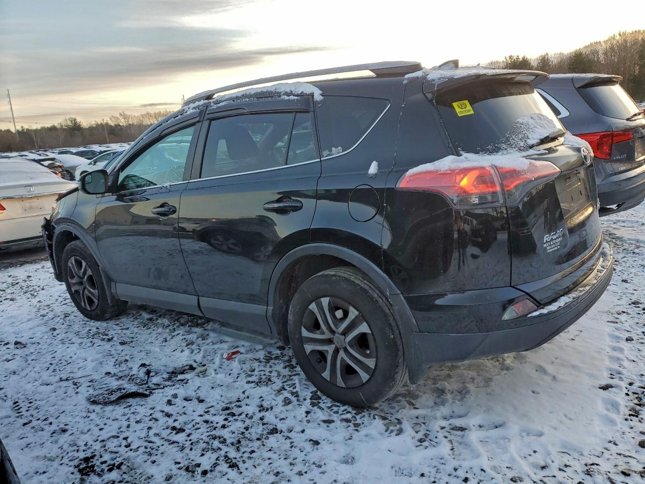 2017 TOYOTA RAV4 LE photo 2