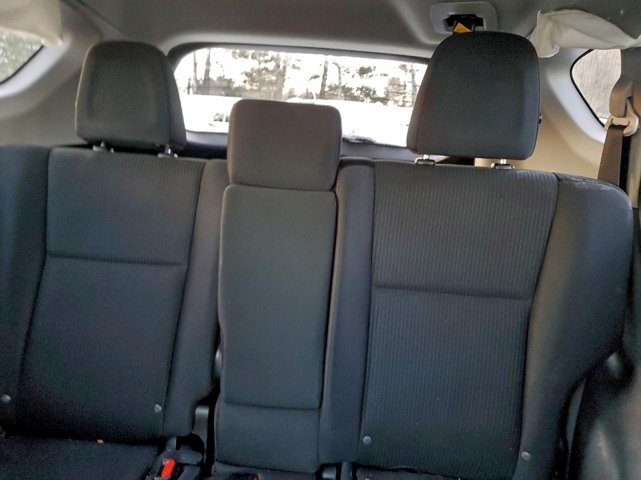 2017 TOYOTA RAV4 LE photo 10