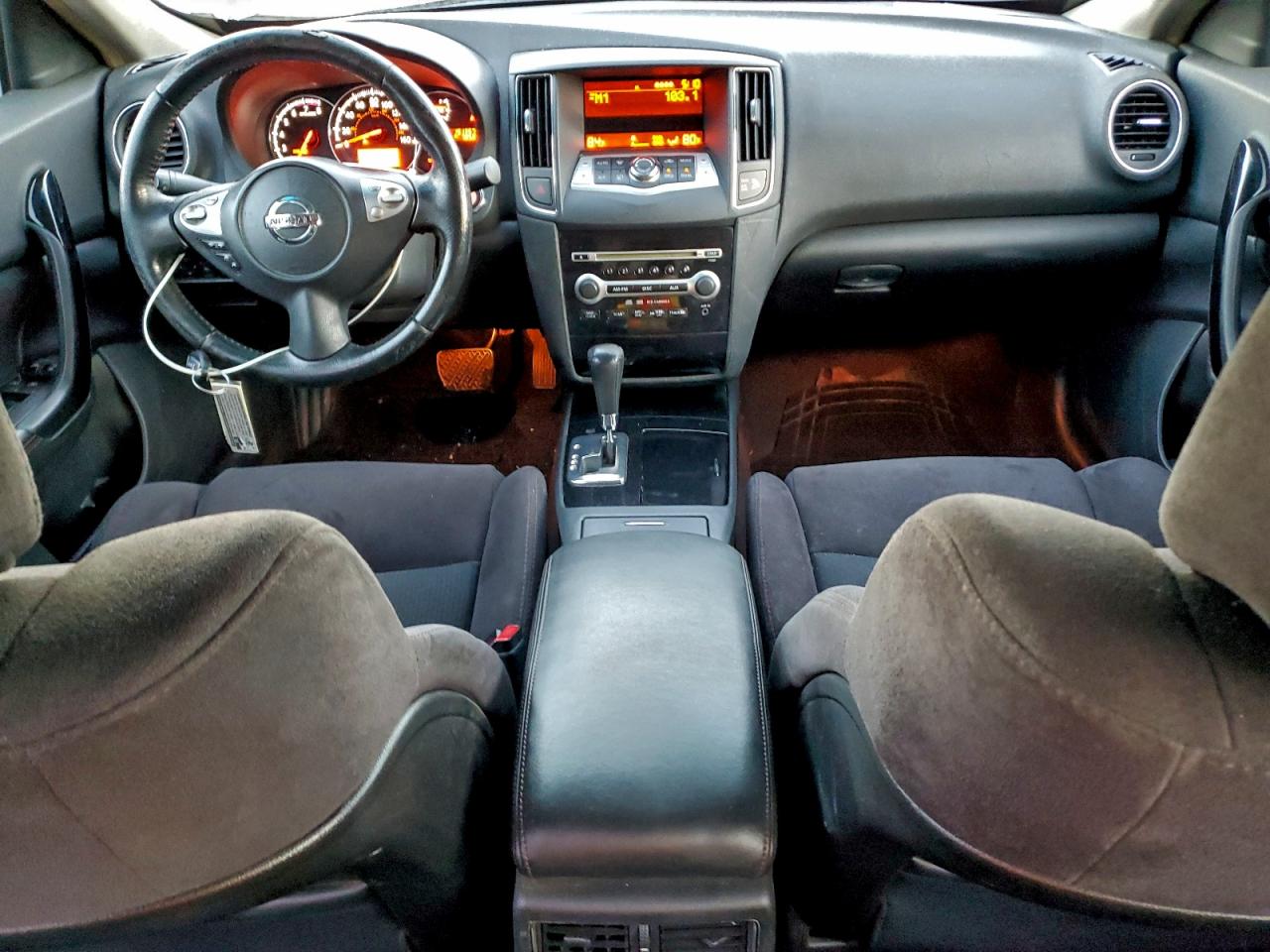 2010 NISSAN MAXIMA S photo 8