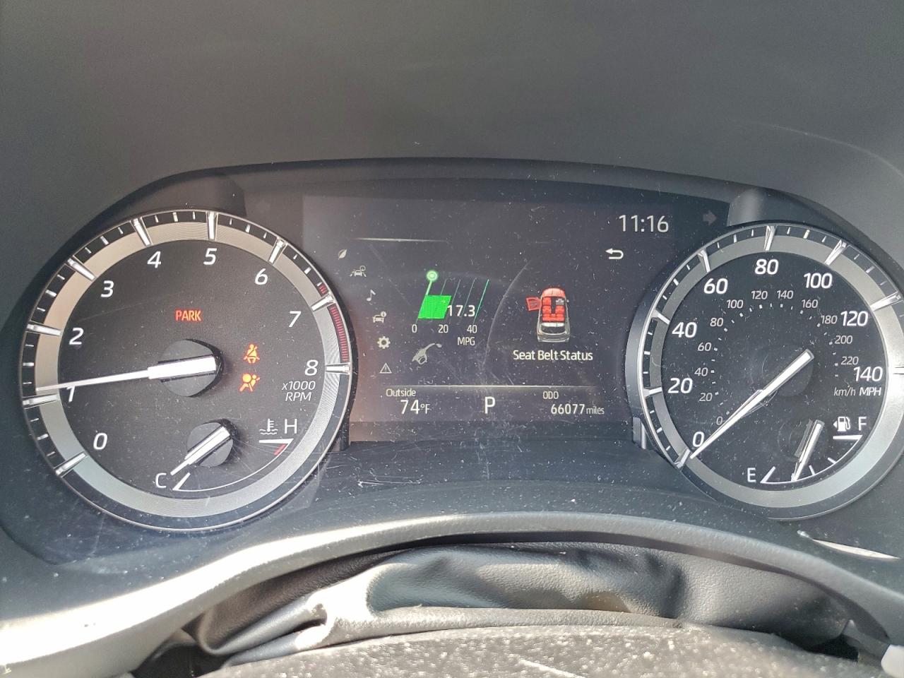 2020 TOYOTA HIGHLANDER XLE photo 9