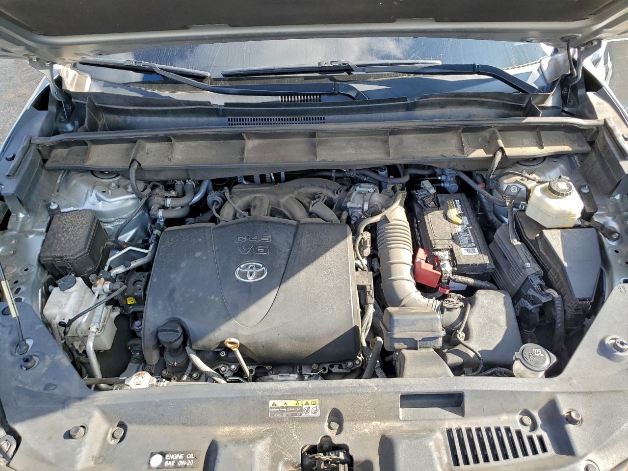 2020 TOYOTA HIGHLANDER XLE photo 12