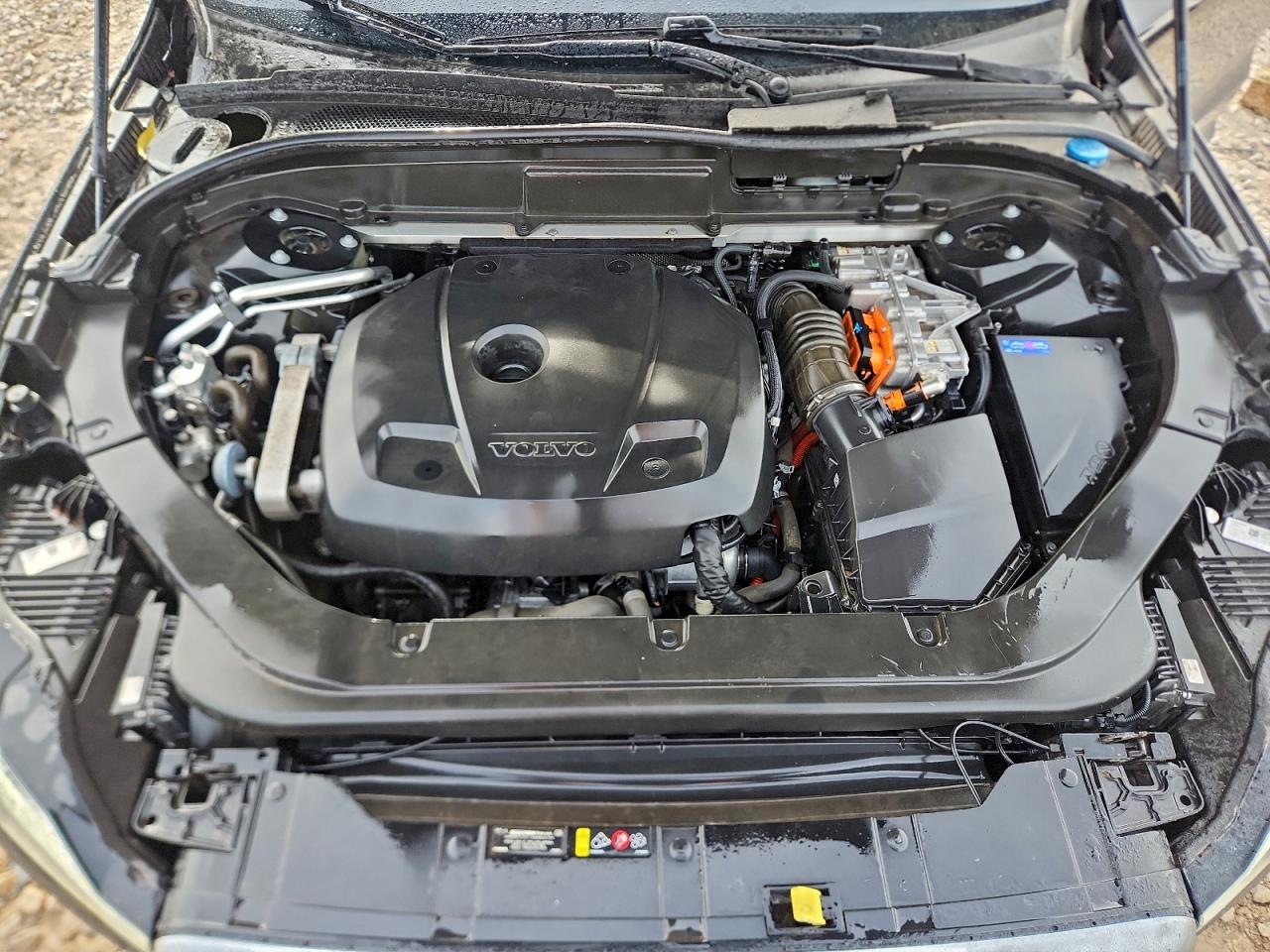 2019 VOLVO XC60 T8 R-DESIGN photo 12
