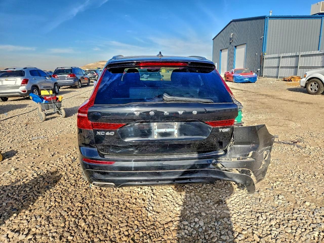 2019 VOLVO XC60 T8 R-DESIGN photo 6