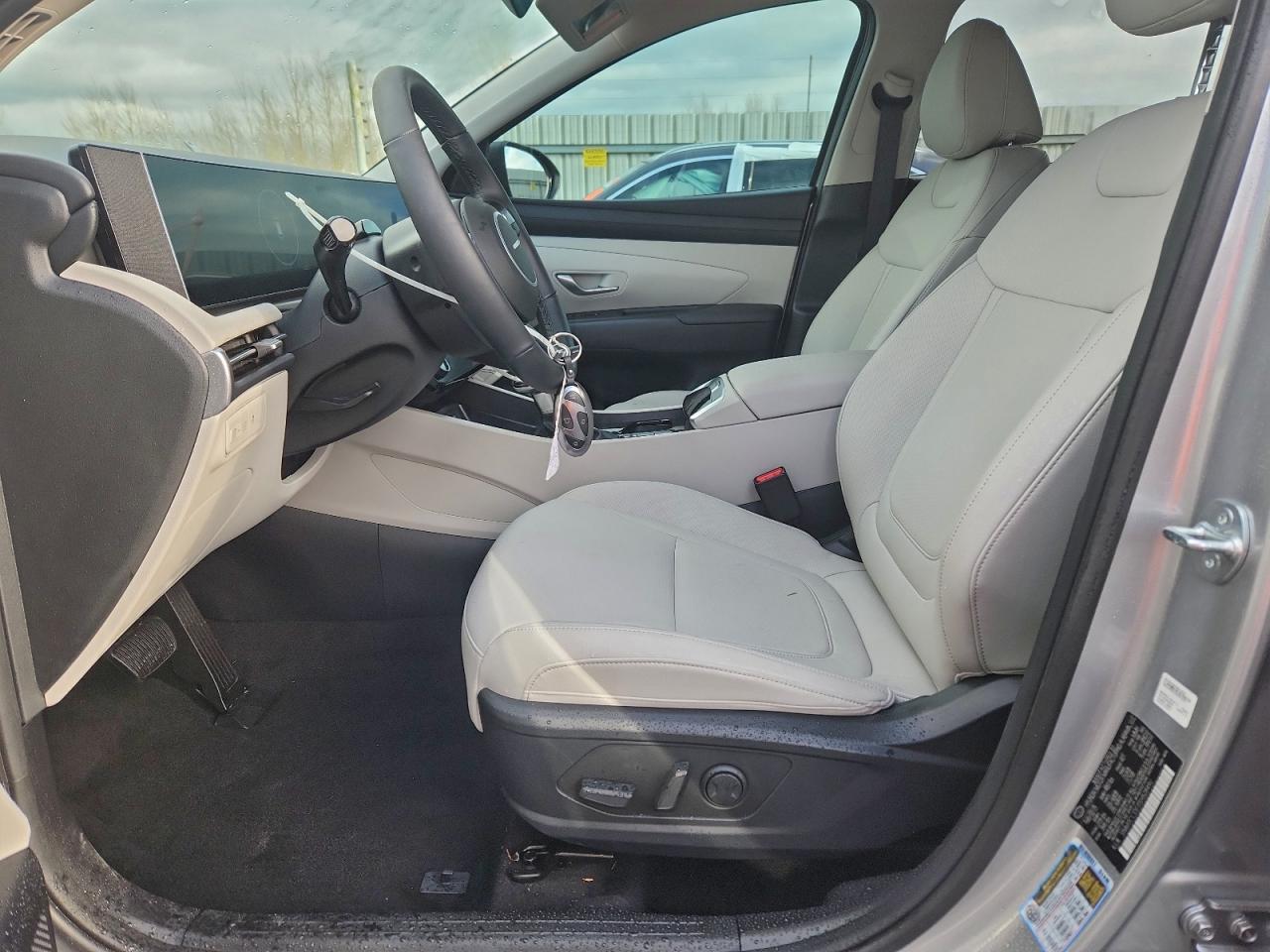 2025 HYUNDAI TUCSON SEL photo 7