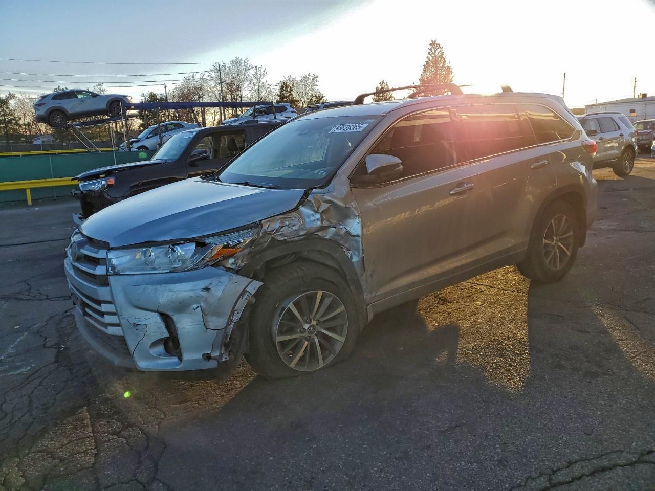 2018 TOYOTA HIGHLANDER
